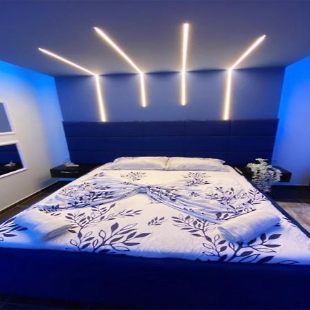 Motel Villa Star Gjilan Exteriör bild